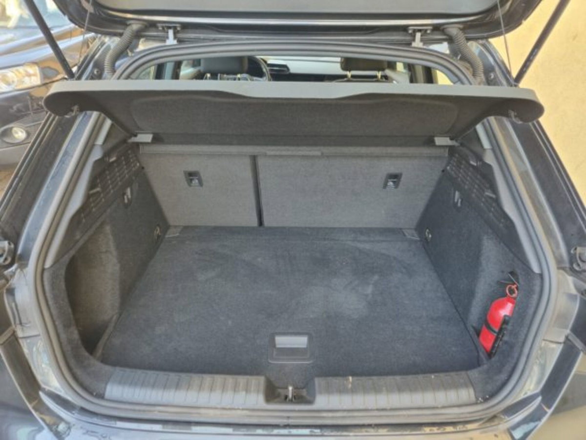 Audi A3 Sportback 30 TFSI Business (14)