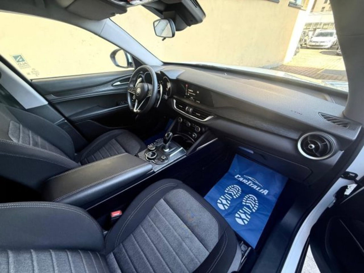 Alfa Romeo Stelvio Stelvio 2.2 Turbodiesel 190 CV AT8 Q4 Super Business (11)