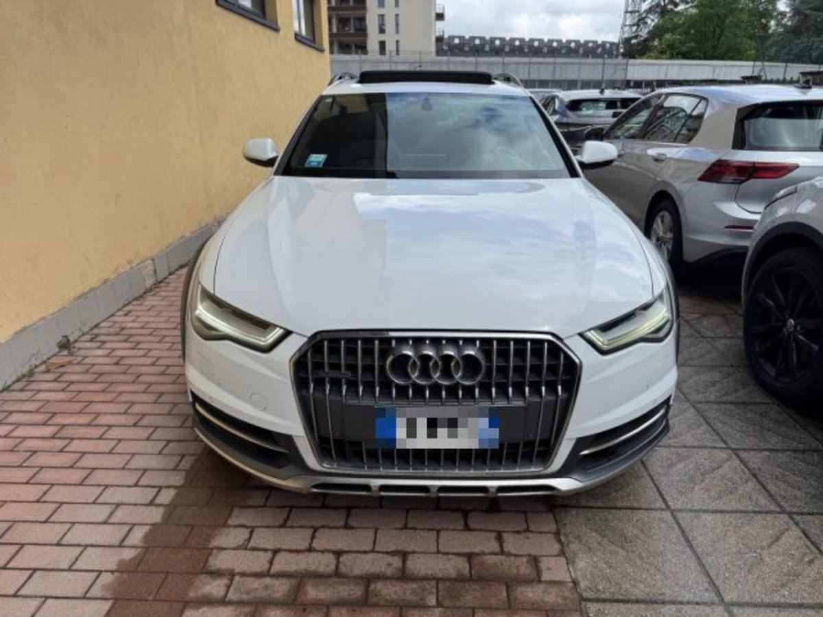 Audi A6 Allroad 3.0 TDI 272 CV S tronic Business Plus (2)