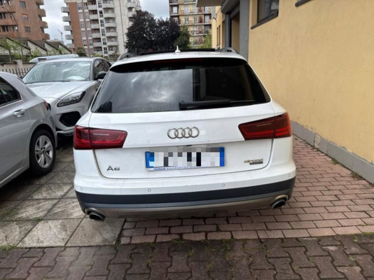 Audi A6 Allroad 3.0 TDI 272 CV S tronic Business Plus (5)