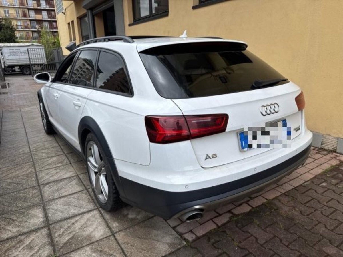 Audi A6 Allroad 3.0 TDI 272 CV S tronic Business Plus (6)