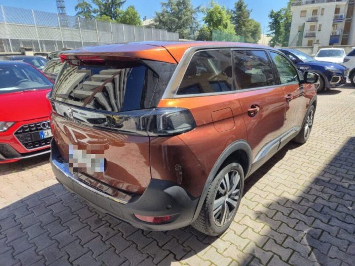 Peugeot 5008 BlueHDi 130 S&S EAT8 Allure (4)
