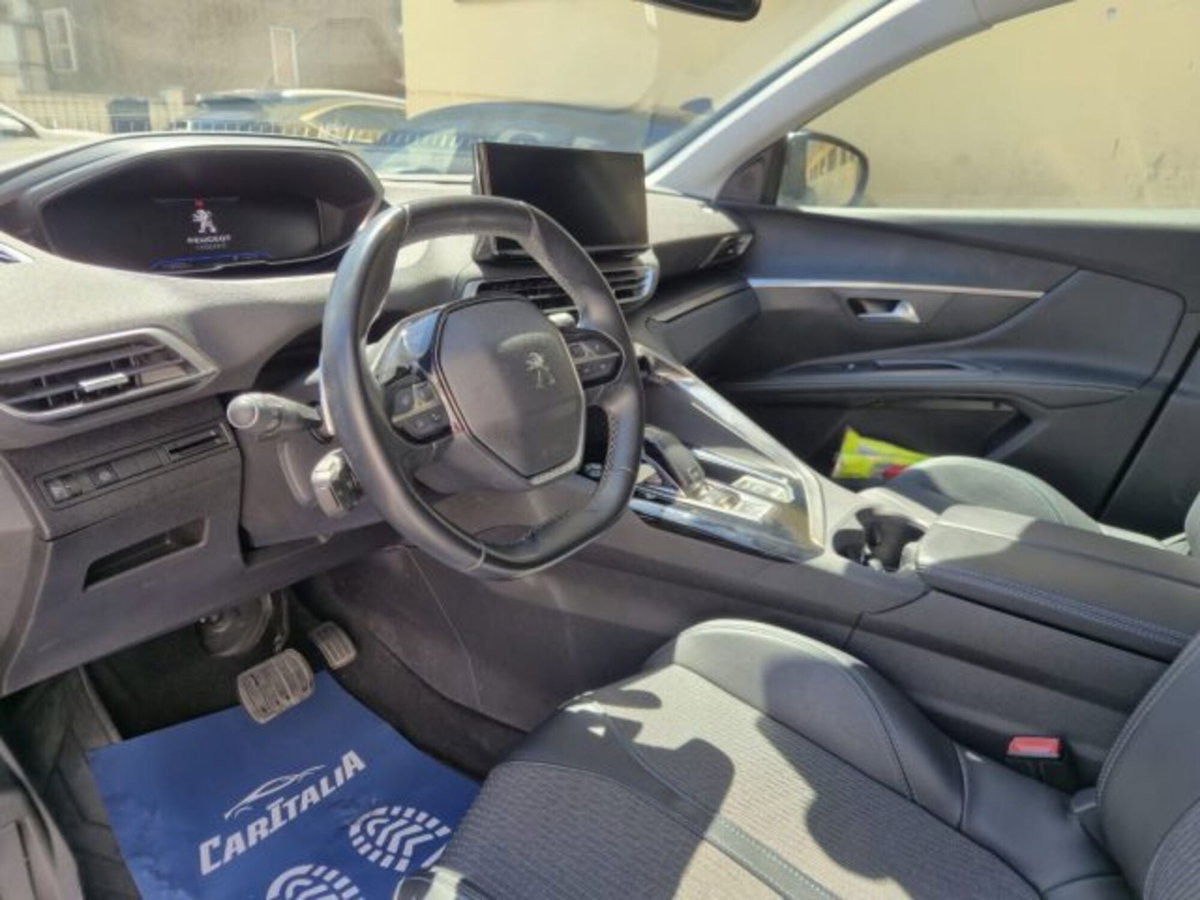 Peugeot 5008 BlueHDi 130 S&S EAT8 Allure (9)
