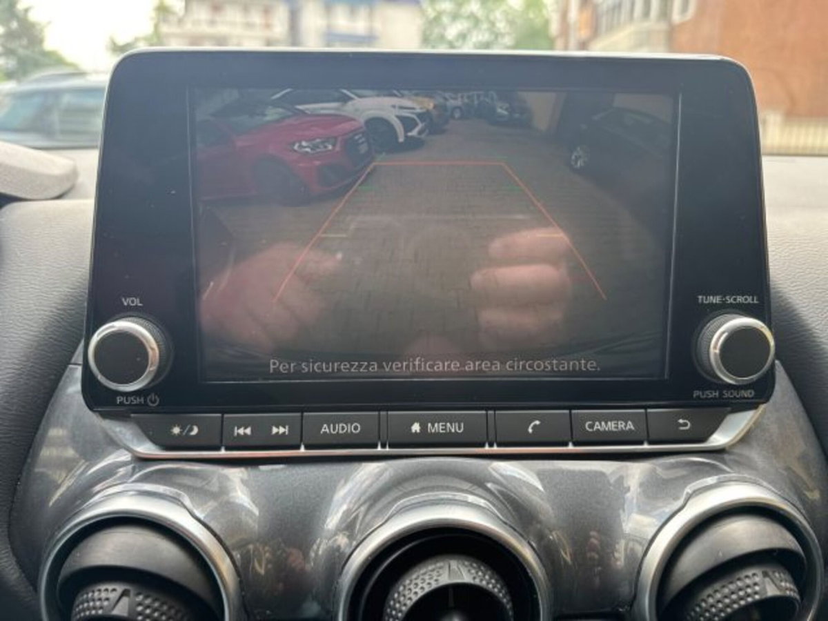 Nissan Juke 1.0 dig-t N-Connecta 114cv dct (17)