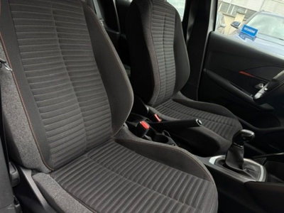 Peugeot 208 1.2 puretech Active s&s 75cv (11)