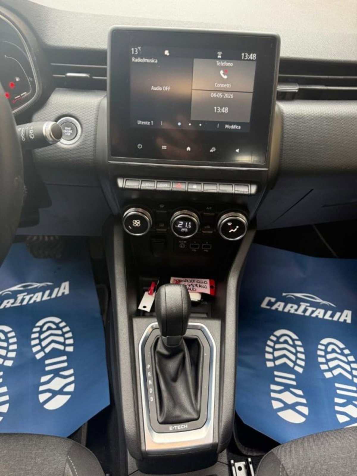 Renault Clio Full Hybrid E-Tech 140 CV 5 porte Zen (10)