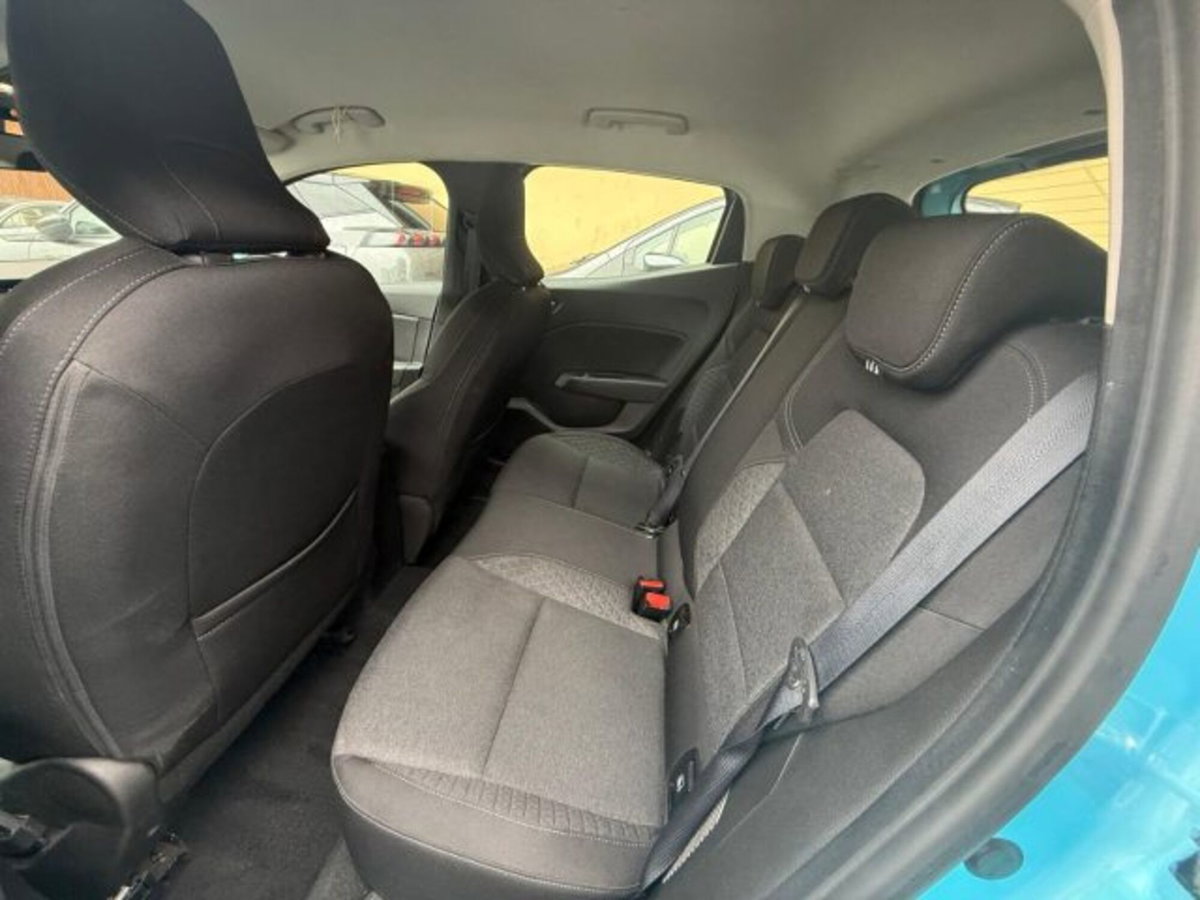 Renault Clio Full Hybrid E-Tech 140 CV 5 porte Zen (11)