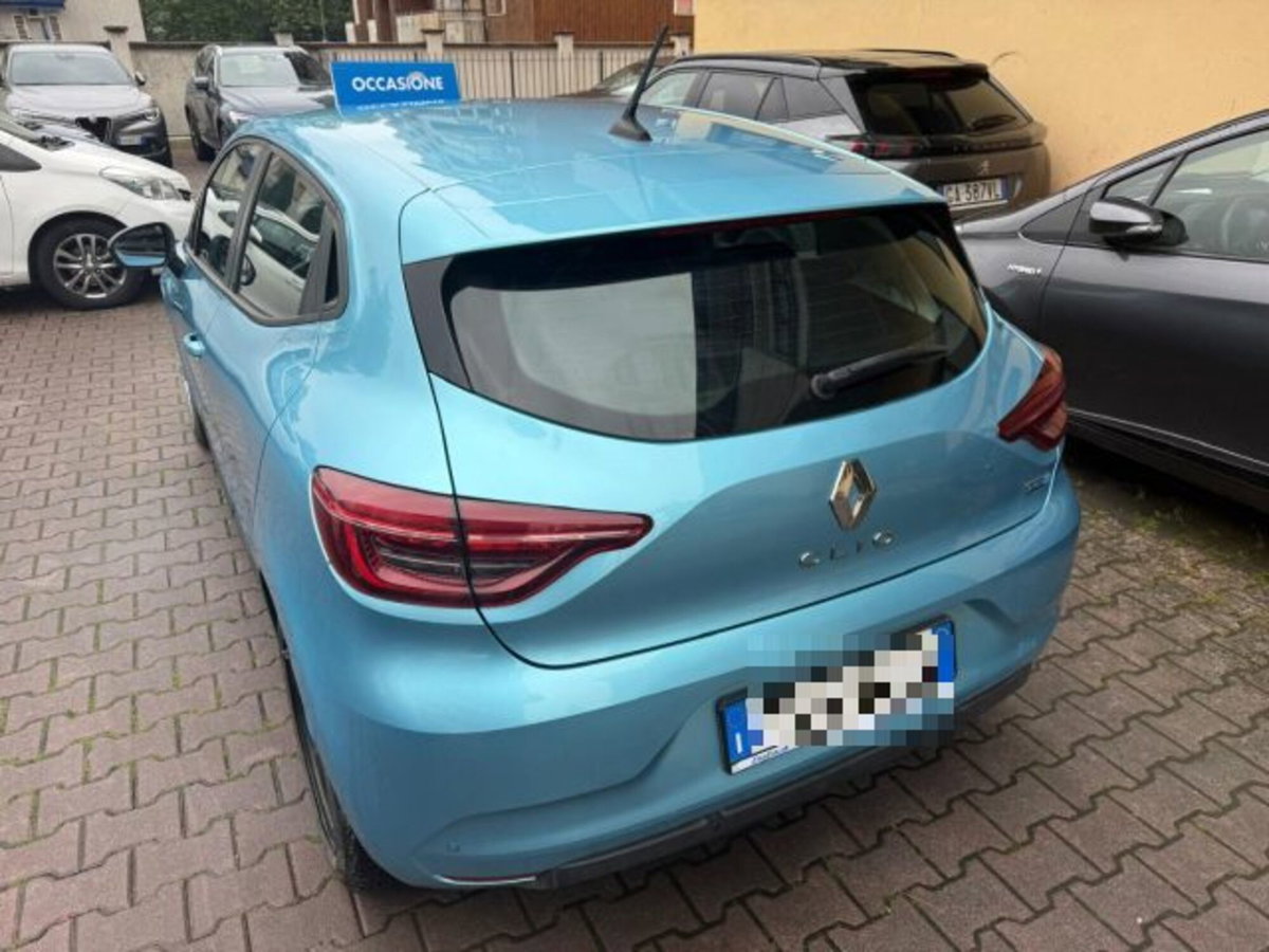 Renault Clio Full Hybrid E-Tech 140 CV 5 porte Zen (6)
