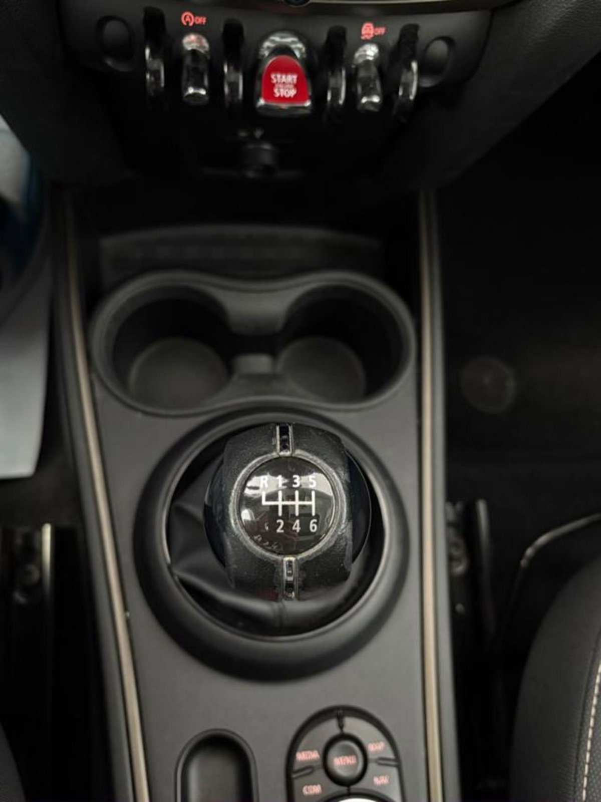 MINI Mini Countryman 2.0 Cooper D Business Countryman (15)