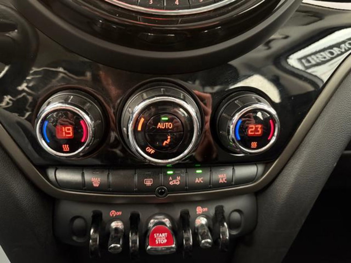 MINI Mini Countryman 2.0 Cooper D Business Countryman (16)