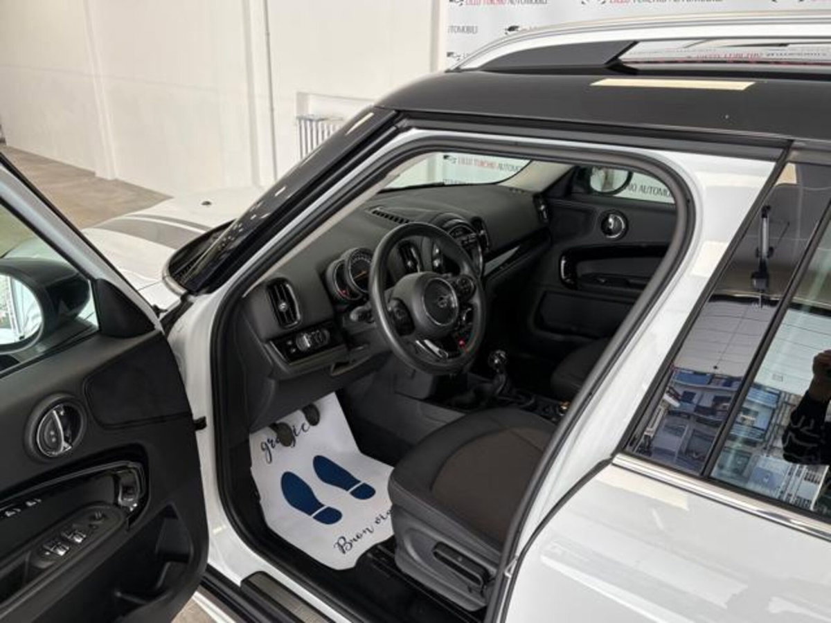 MINI Mini Countryman 2.0 Cooper D Business Countryman (6)
