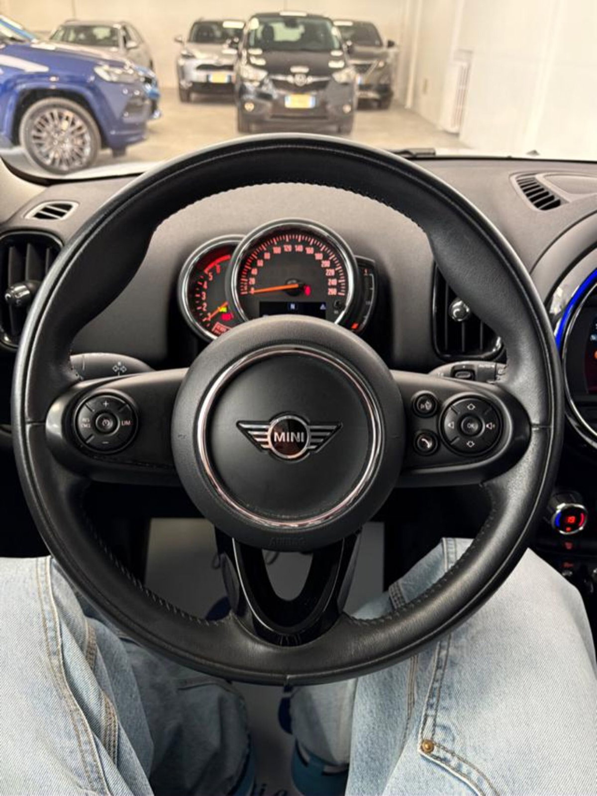 MINI Mini Countryman 2.0 Cooper D Business Countryman (9)