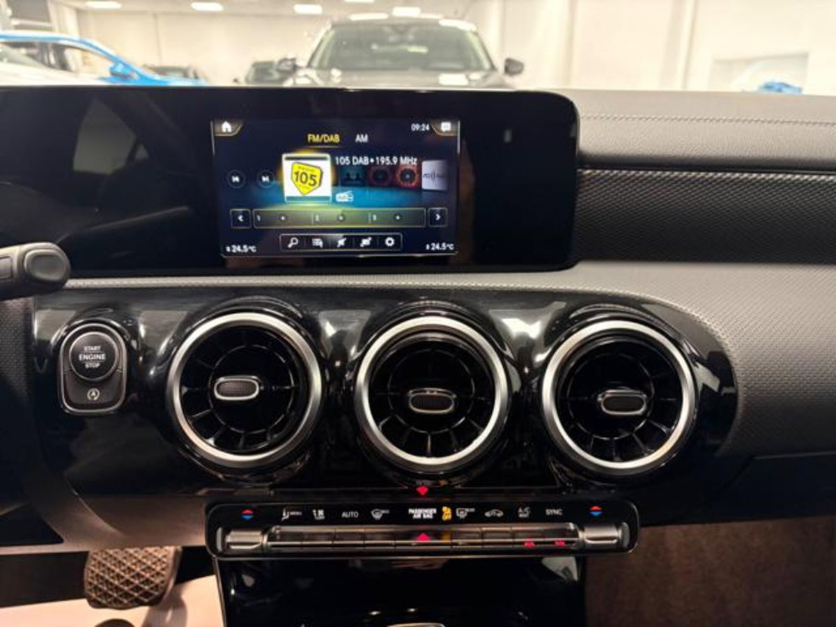Mercedes-Benz CLA Shooting Brake 200 d Automatic 4Matic Shooting Brake Sport (12)
