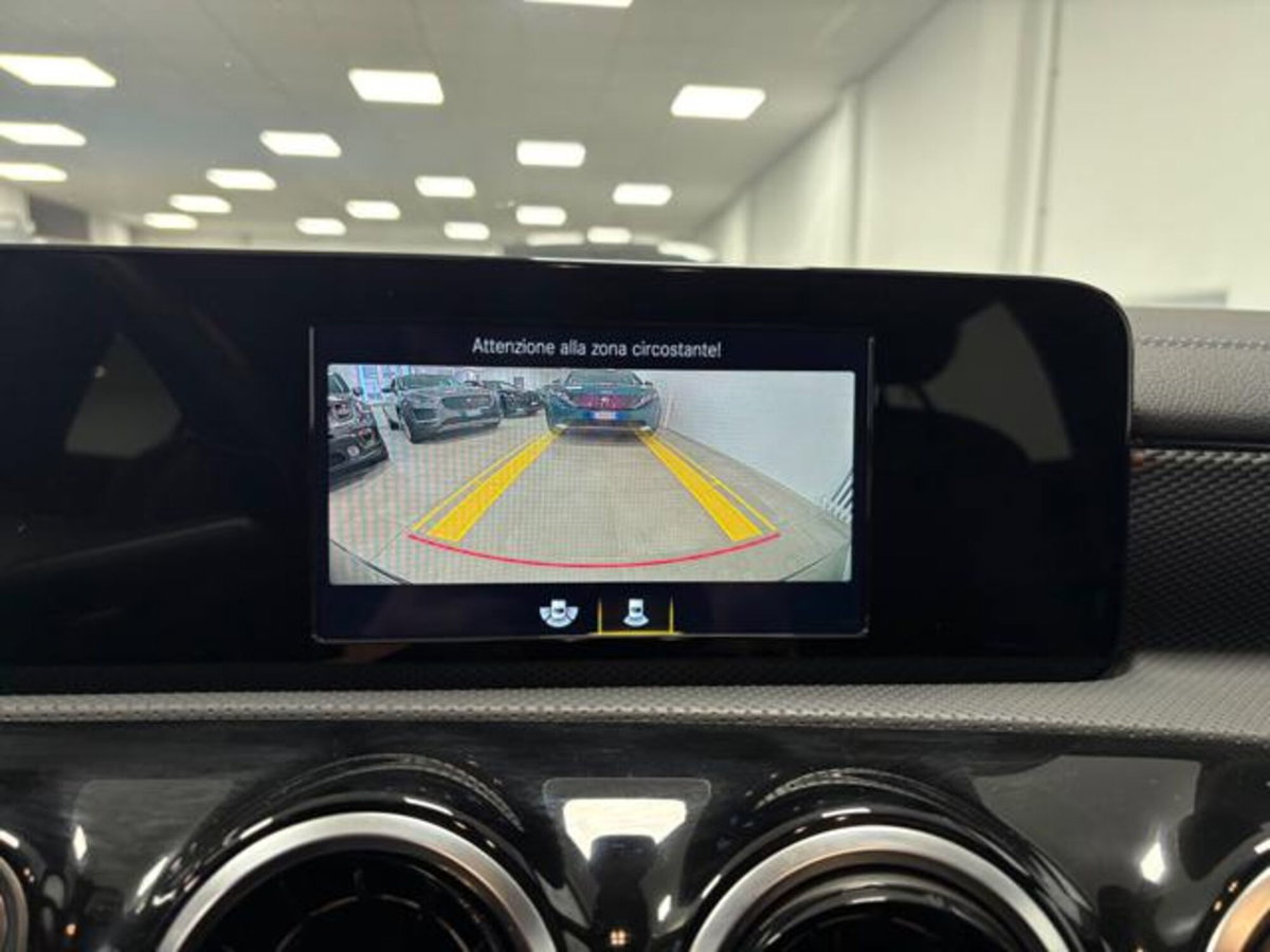 Mercedes-Benz CLA Shooting Brake 200 d Automatic 4Matic Shooting Brake Sport (13)