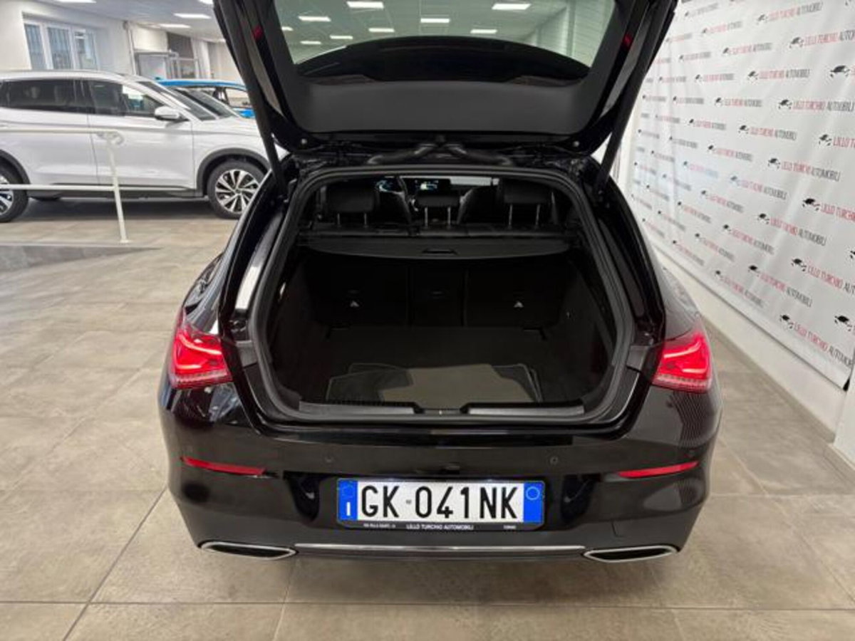 Mercedes-Benz CLA Shooting Brake 200 d Automatic 4Matic Shooting Brake Sport (18)