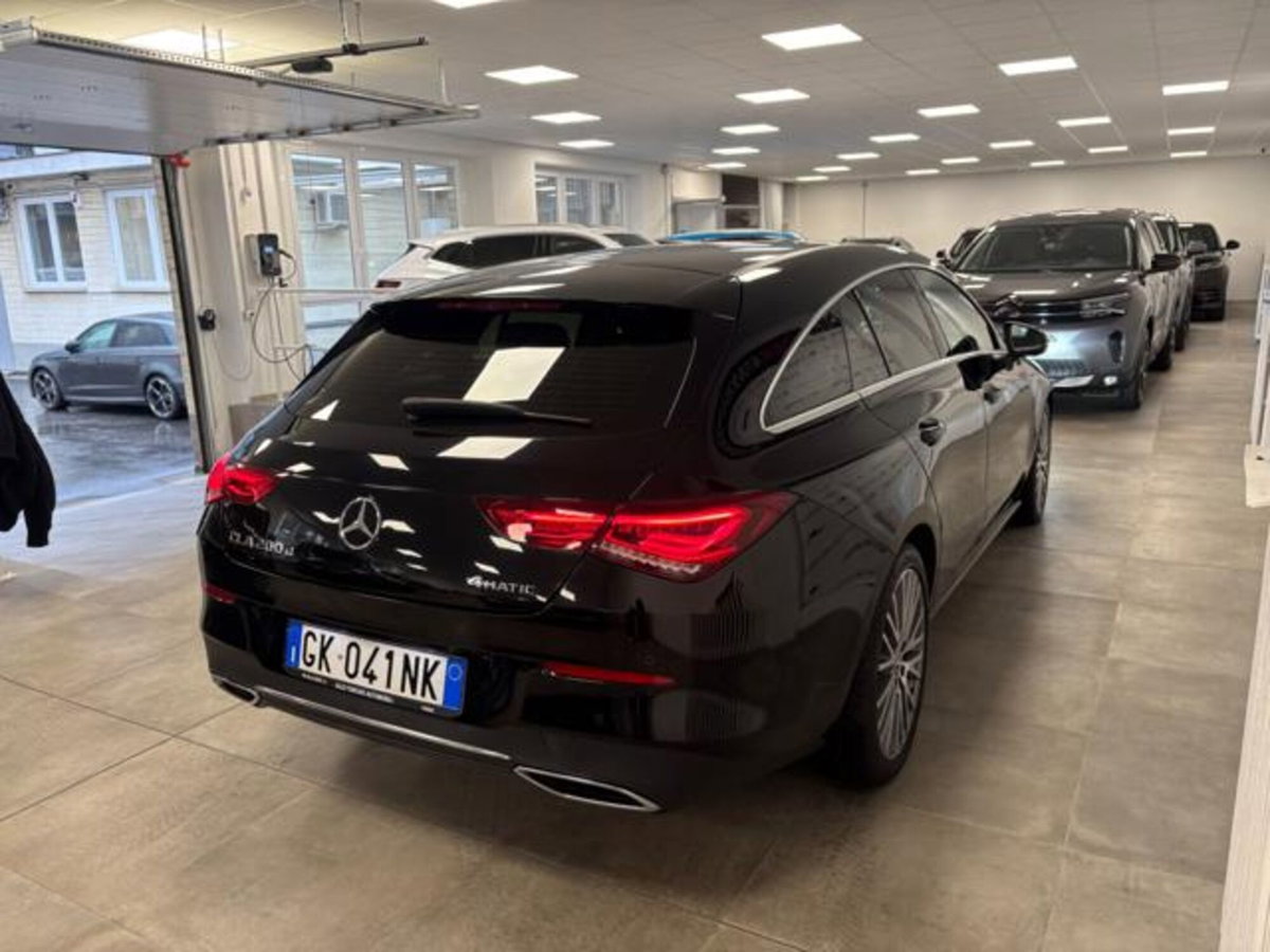 Mercedes-Benz CLA Shooting Brake 200 d Automatic 4Matic Shooting Brake Sport (4)