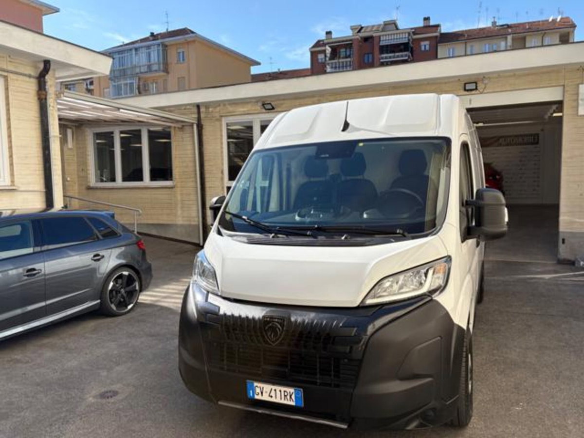 Peugeot Boxer Furgone 335 2.2 BlueHDi 140 S&S PM-TM Furgone Premium (2)