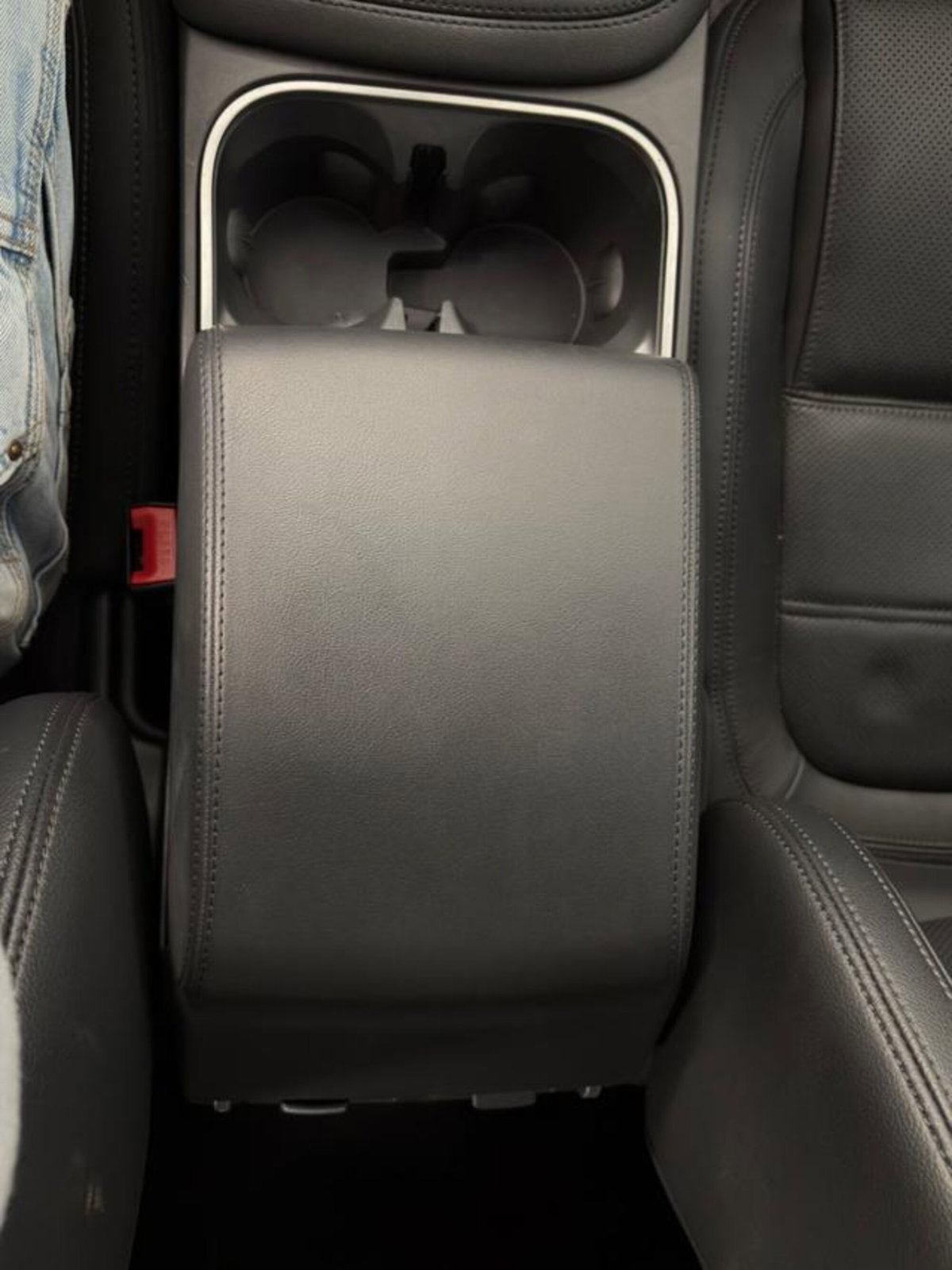 Jaguar E-Pace 2.0D 150 CV AWD aut. S (15)