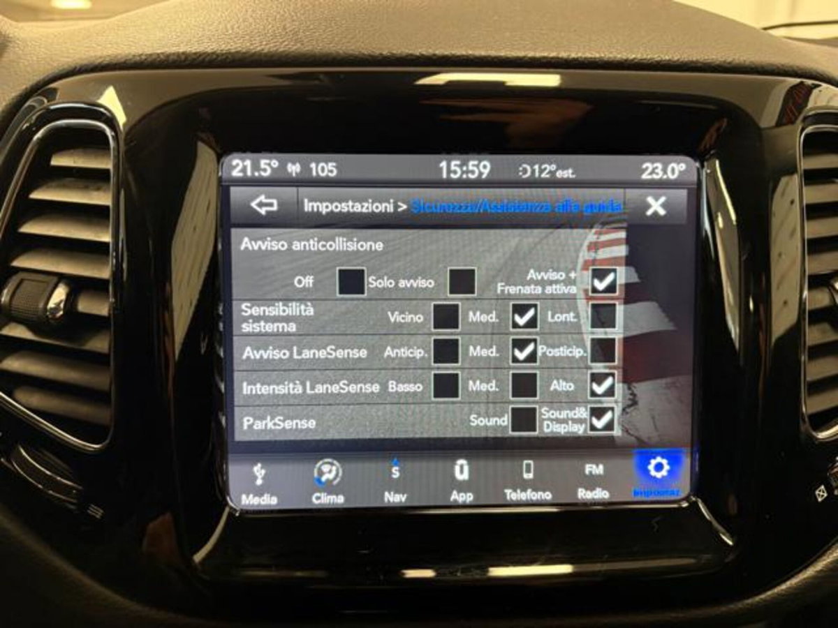 Jeep Compass 1.6 Multijet II 2WD Limited (17)