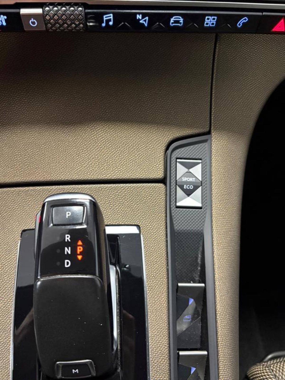 Ds DS 7 DS 7 Crossback BlueHDi 130 aut. Business (19)