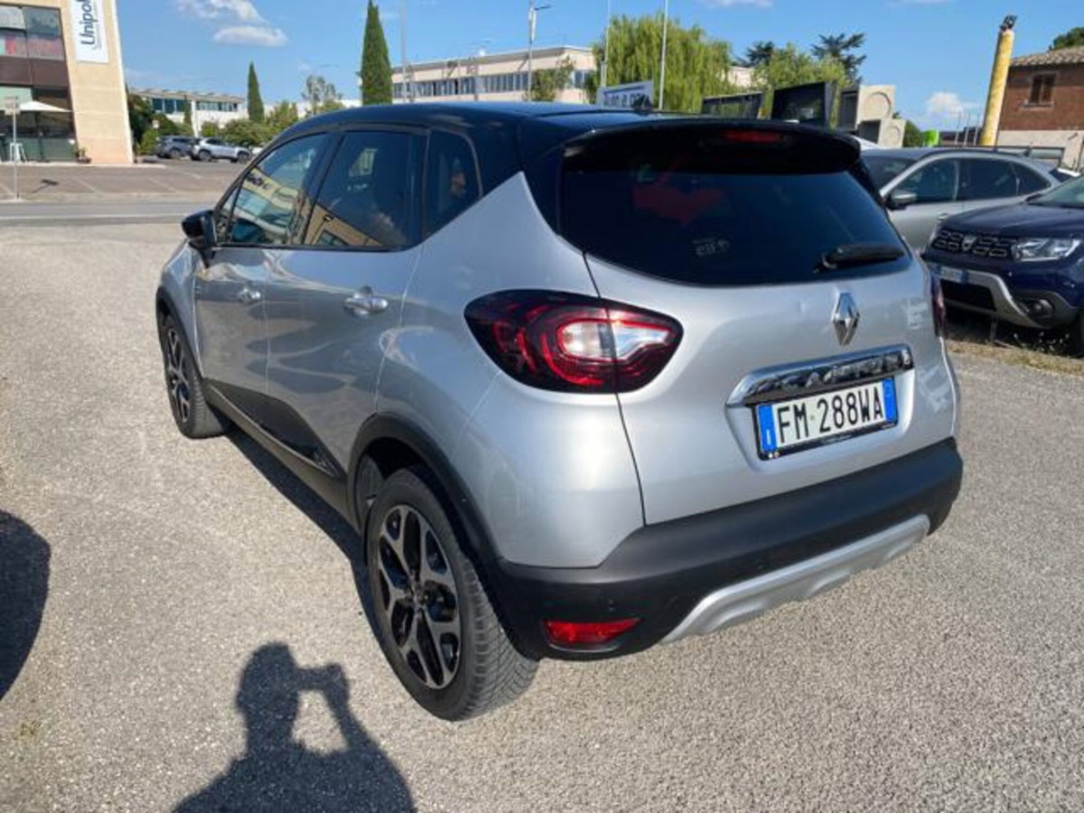 Renault Captur dCi 8V 90 CV EDC Start&Stop Energy Initiale Paris (4)