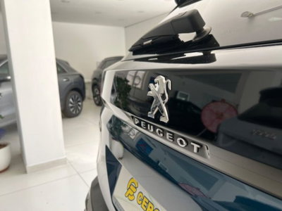 Peugeot 3008 BlueHDi 130 S&S EAT8 GT (10)