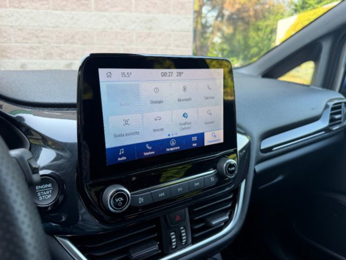 Ford Fiesta 1.0 Ecoboost Hybrid 125 CV 5 porte ST-Line X (10)