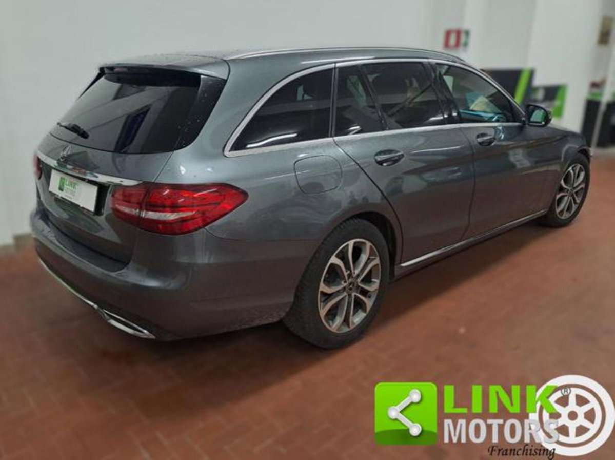 Mercedes-Benz Classe C Station Wagon 200 d Executive (18)