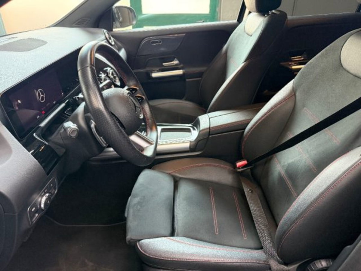 Mercedes-Benz GLA SUV 200 d AMG Line Premium Plus auto (13)