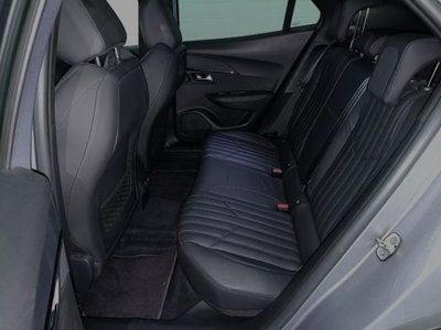 Peugeot 2008 PureTech 155 S&S EAT8 GT Pack (14)