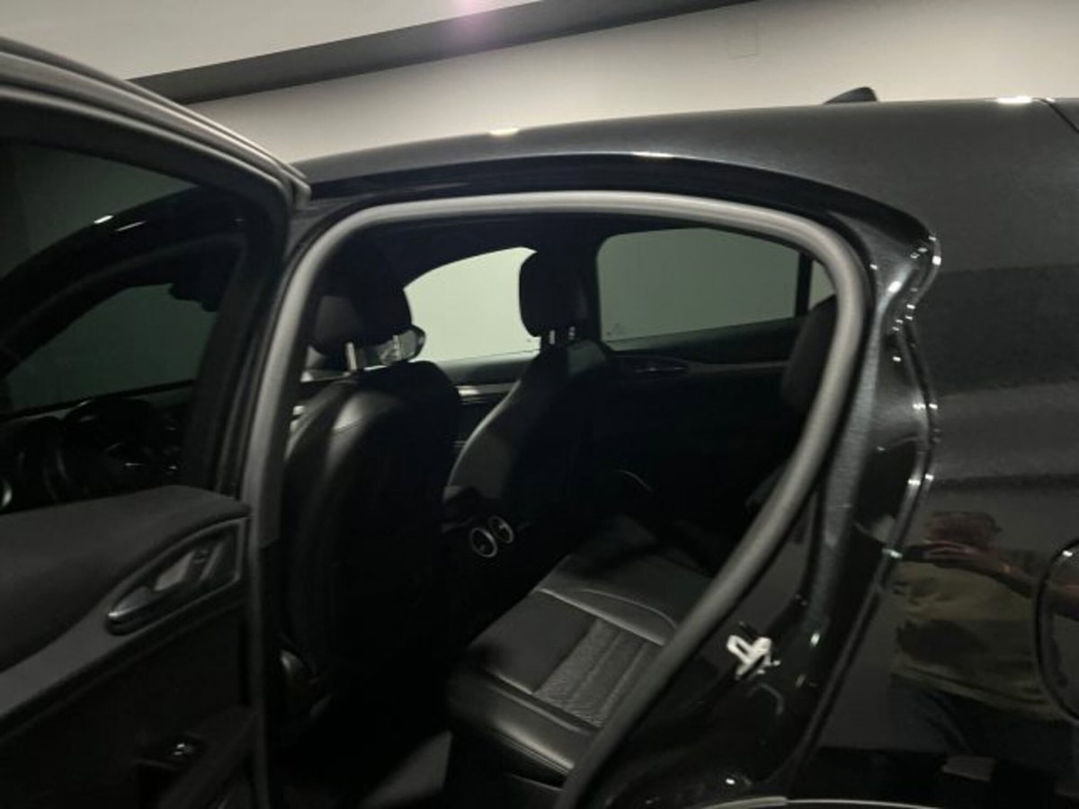 Alfa Romeo Stelvio Stelvio 2.2 Turbodiesel 190 CV AT8 Q4 Sprint (12)