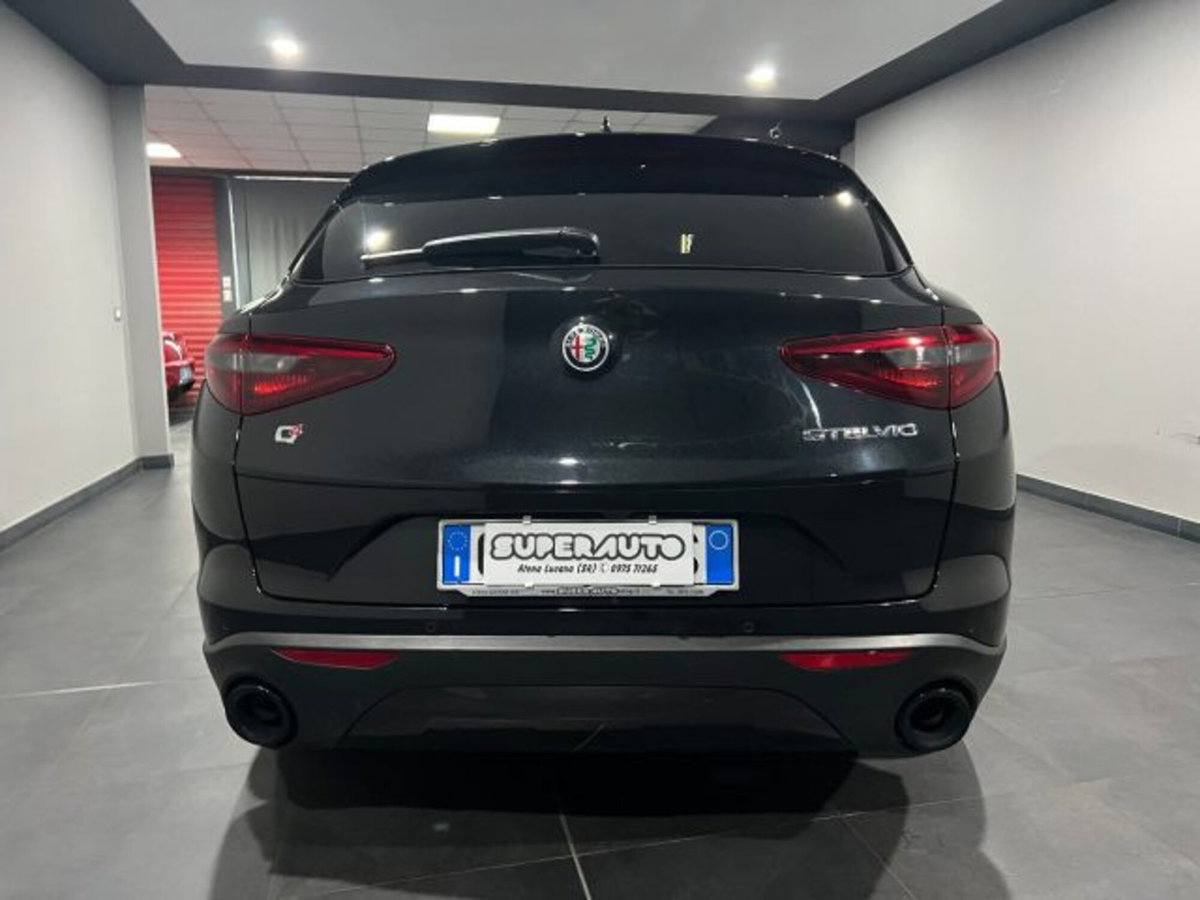 Alfa Romeo Stelvio Stelvio 2.2 Turbodiesel 190 CV AT8 Q4 Sprint (4)