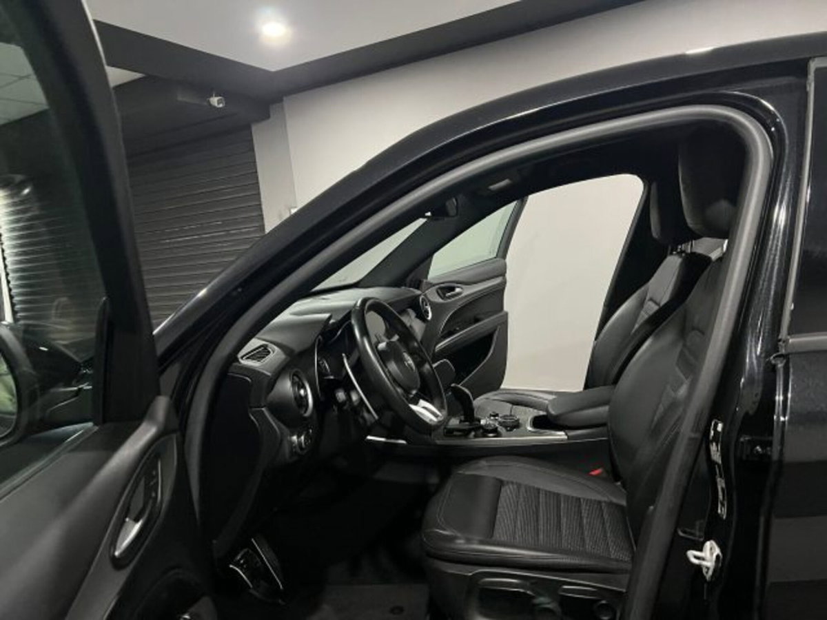 Alfa Romeo Stelvio Stelvio 2.2 Turbodiesel 190 CV AT8 Q4 Sprint (6)