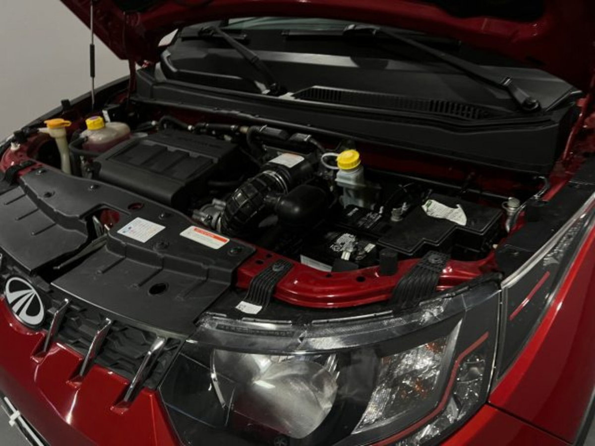 Mahindra KUV100 KUV100 1.2 VVT K8 (10)