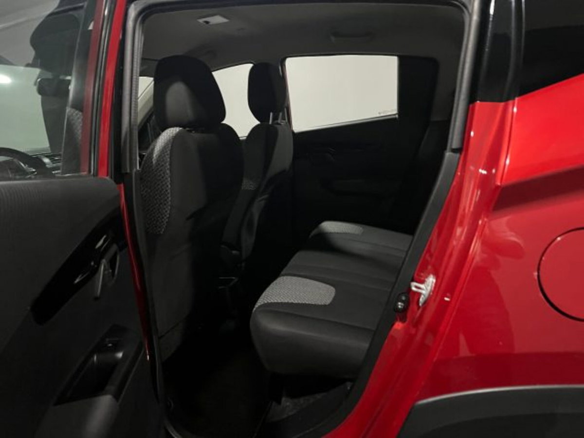 Mahindra KUV100 KUV100 1.2 VVT K8 (9)