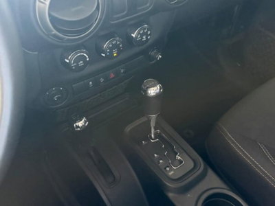 Jeep Wrangler 2.8 CRD DPF Golden Eagle Auto (8)