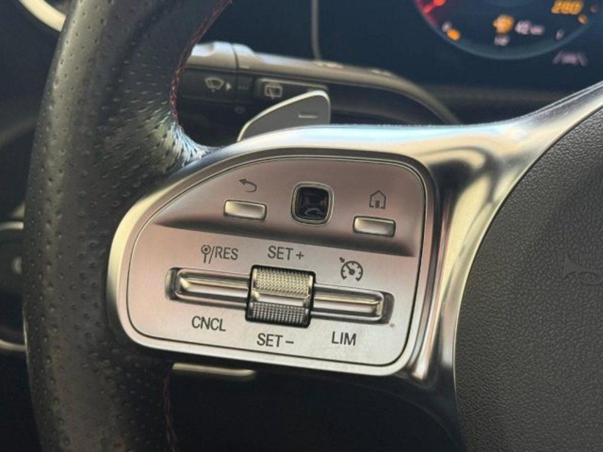 Mercedes-Benz Classe A Sedan 180 d 4p. Premium (20)