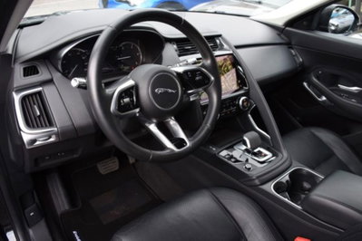 Jaguar E-Pace 2.0D I4 163 CV AWD Auto S (5)