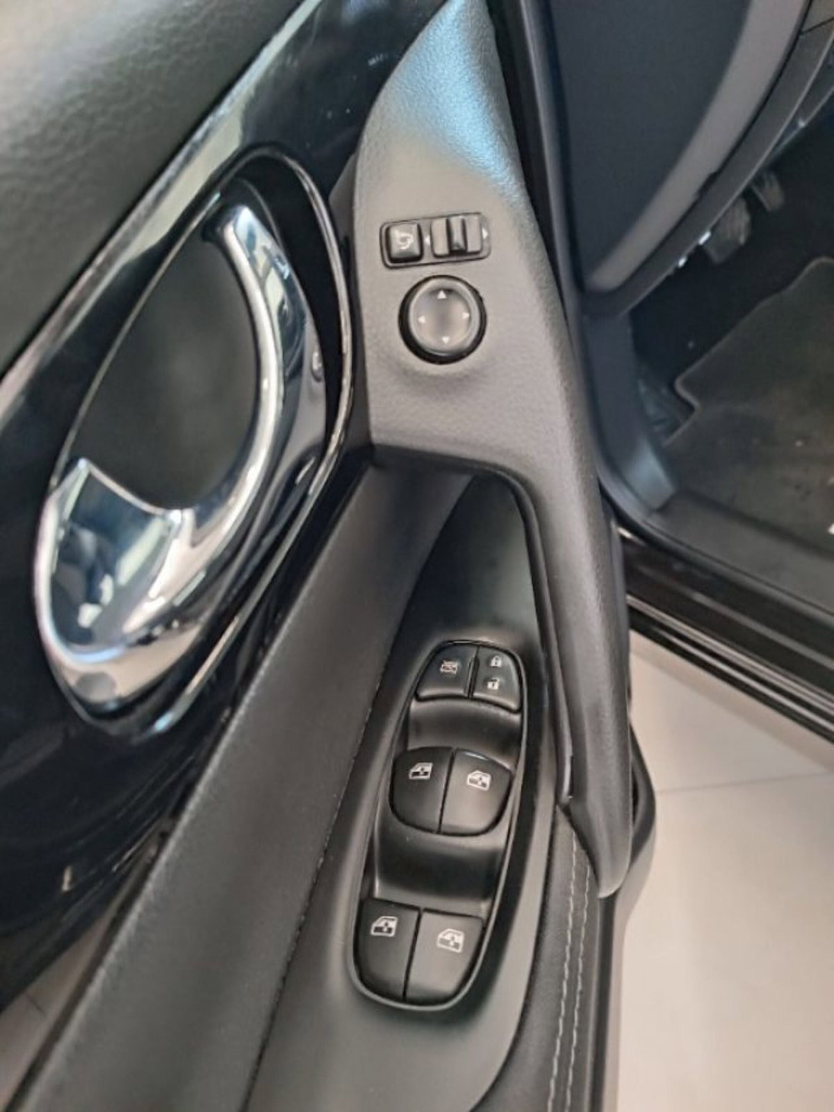 Nissan Qashqai 1.3 DIG-T 160 CV DCT Business (17)