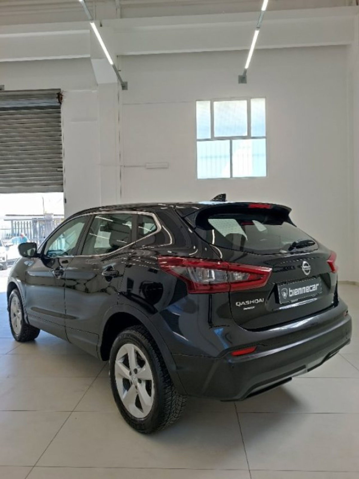 Nissan Qashqai 1.3 DIG-T 160 CV DCT Business (4)