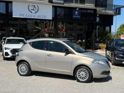Lancia Ypsilon 1.2 69 CV 5 porte GPL Ecochic Gold (12)