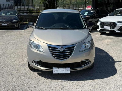 Lancia Ypsilon 1.2 69 CV 5 porte GPL Ecochic Gold (2)