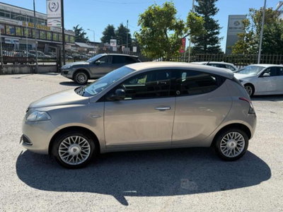 Lancia Ypsilon 1.2 69 CV 5 porte GPL Ecochic Gold (4)