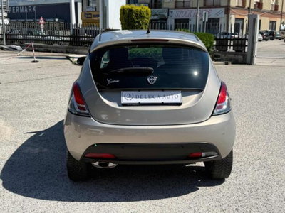 Lancia Ypsilon 1.2 69 CV 5 porte GPL Ecochic Gold (8)