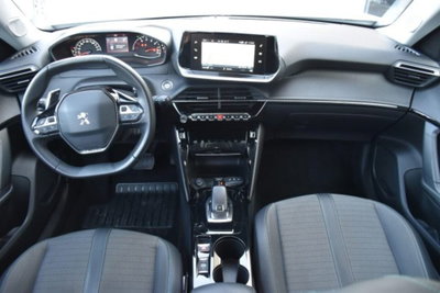 Peugeot 2008 BlueHDi 130 S&S EAT8 Allure Pack (7)