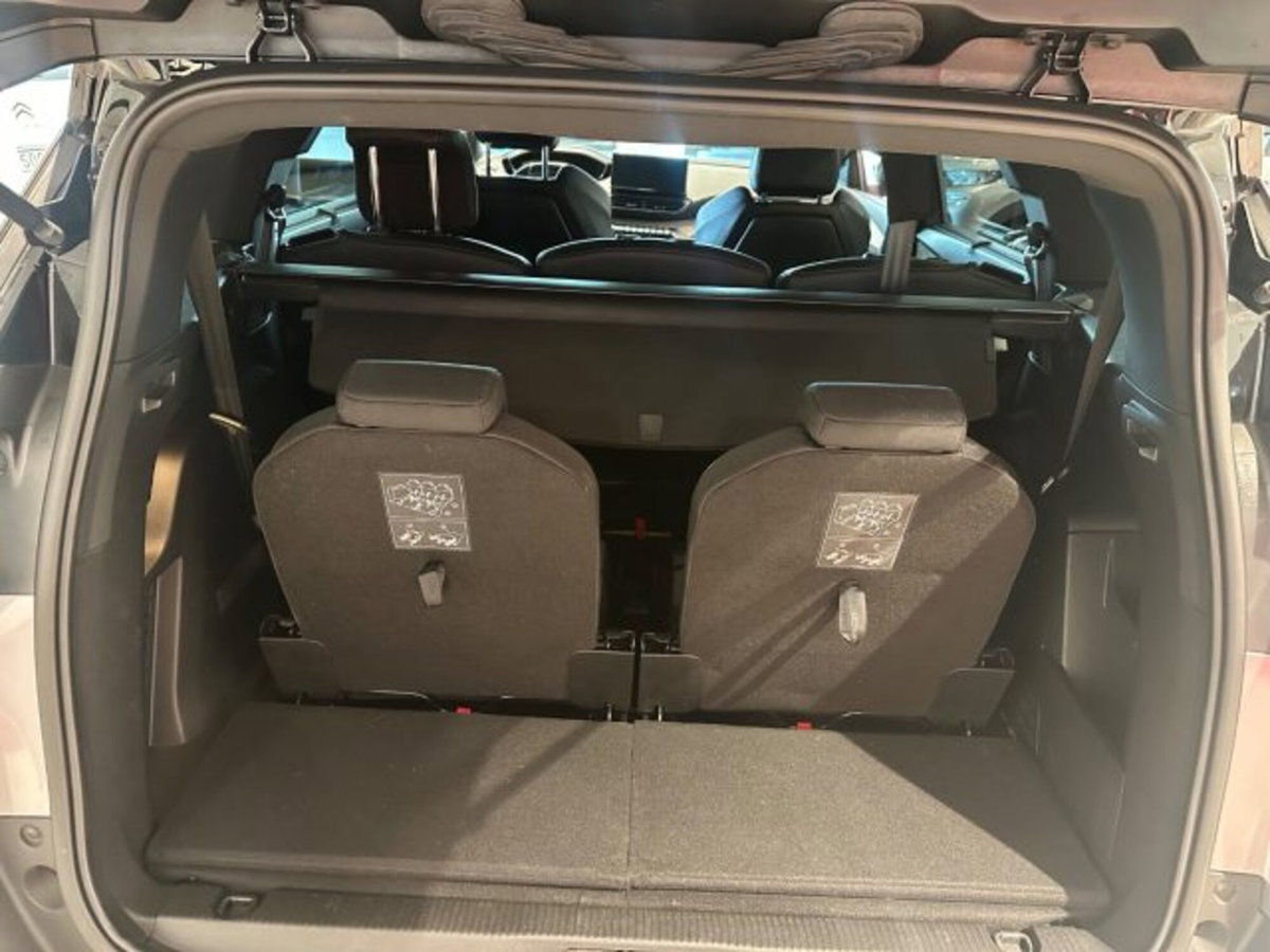 Peugeot 5008 BlueHDi 130 S&S EAT8 GT Line (11)