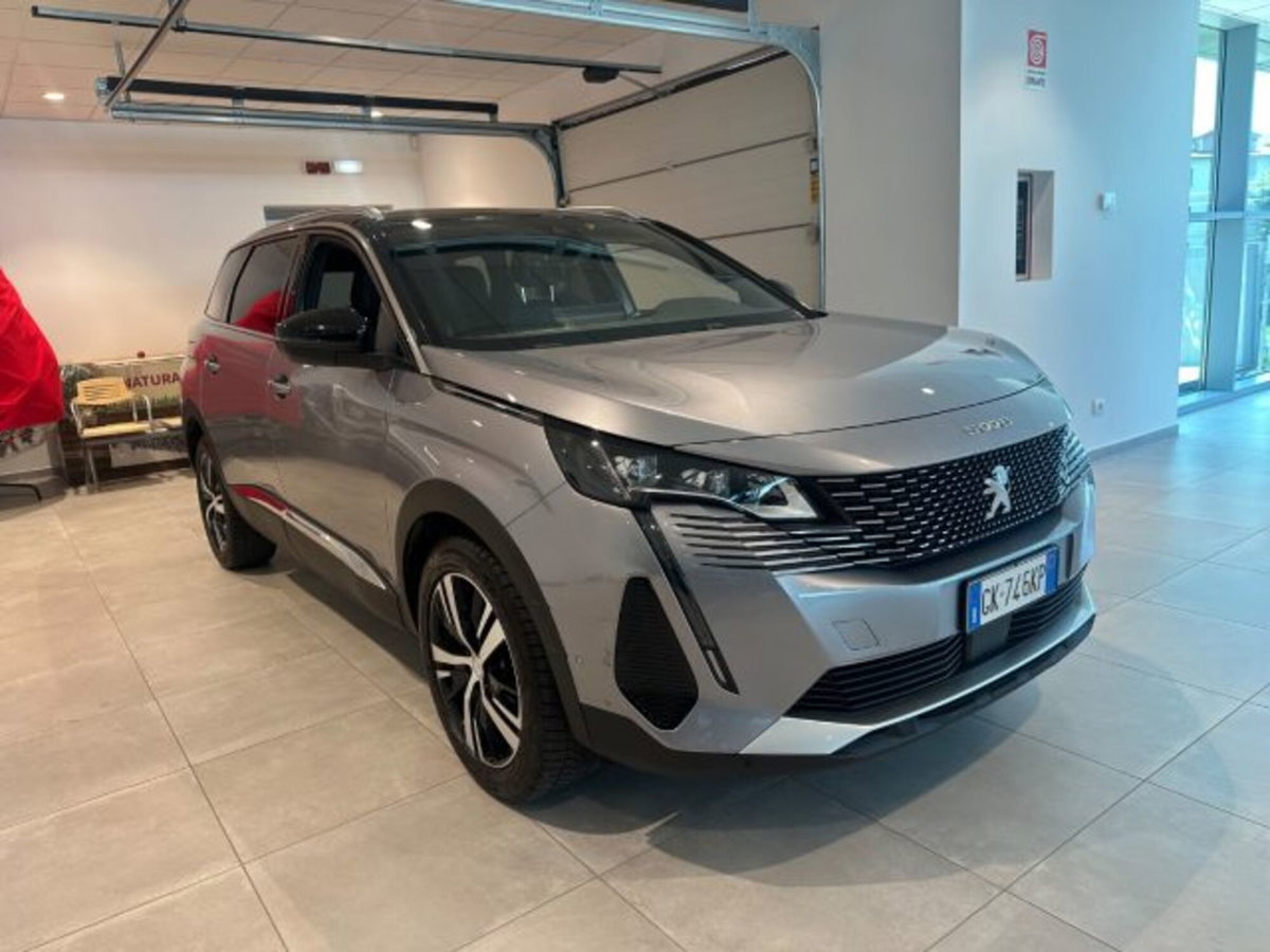 Peugeot 5008 BlueHDi 130 S&S EAT8 GT Line (2)