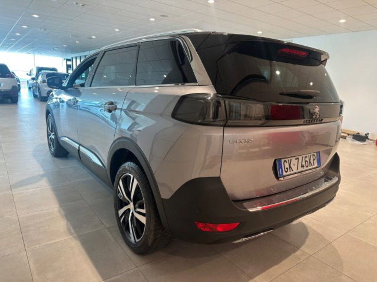 Peugeot 5008 BlueHDi 130 S&S EAT8 GT Line (4)