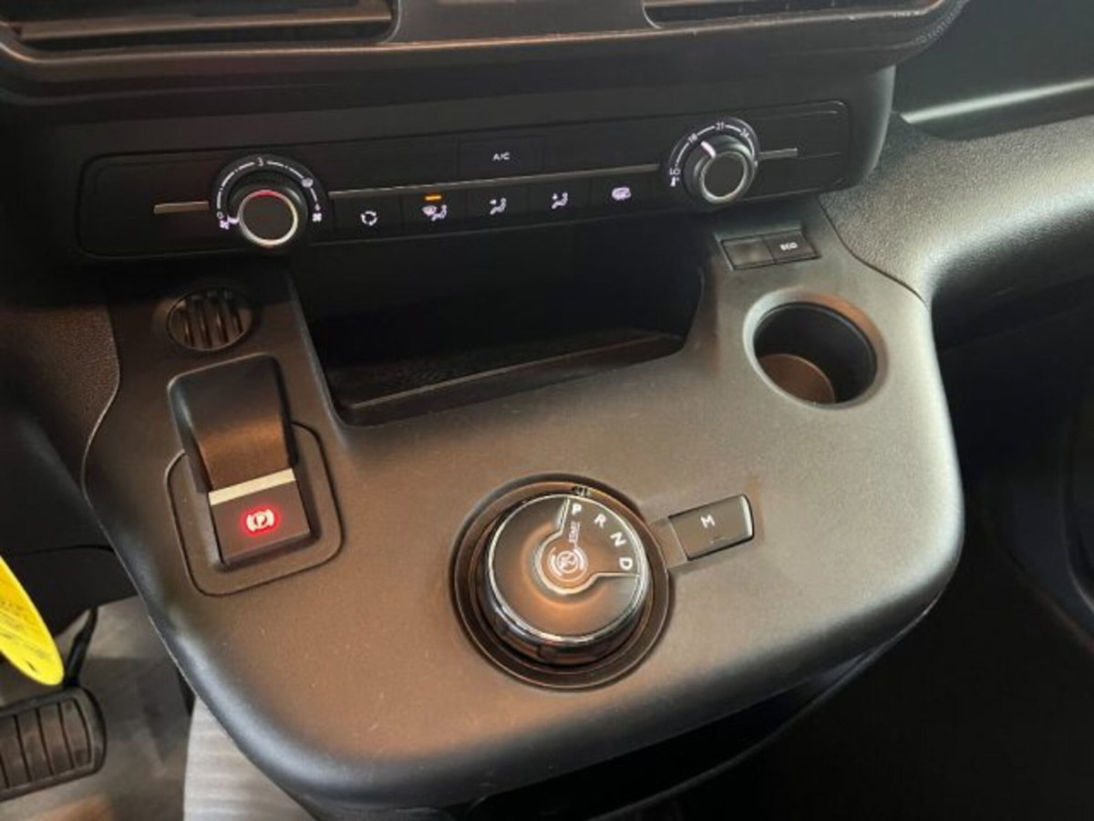 Citroen Berlingo BlueHDi 130 Stop&Start EAT8 M Feel (11)