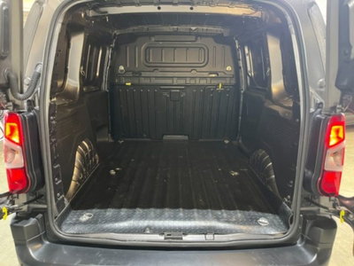 Citroen Berlingo BlueHDi 130 Stop&Start EAT8 M Feel (12)